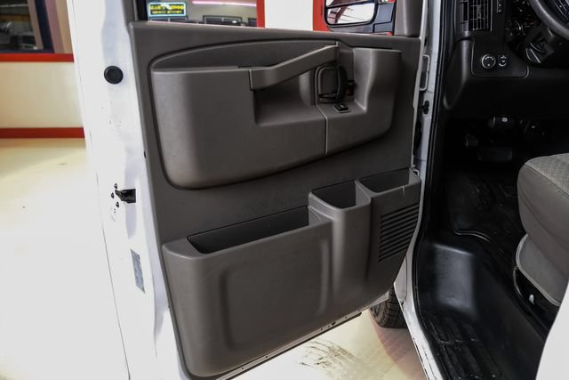 Used 2017 Chevrolet Express 3500 LT w/ LT Preferred Equipment Group RWD image 41