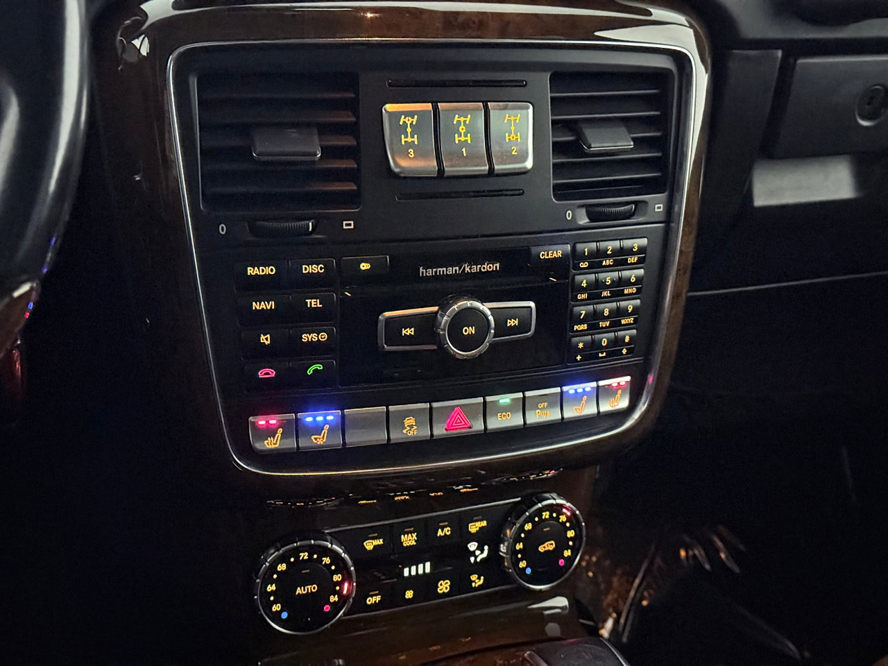 Used 2014 Mercedes-Benz G 63 AMG 4MATIC image 35