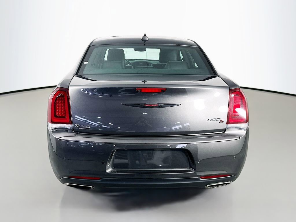 Used 2023 Chrysler 300 S RWD image 6