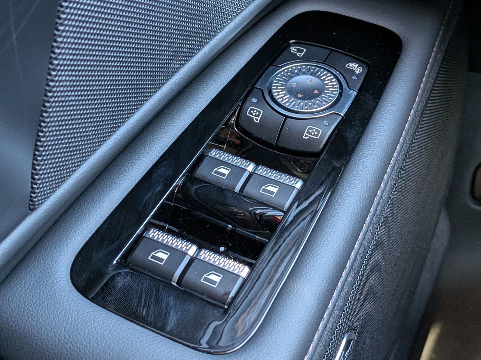 New 2026 Lincoln Nautilus Reserve w/ Jet Appearance Package image 28