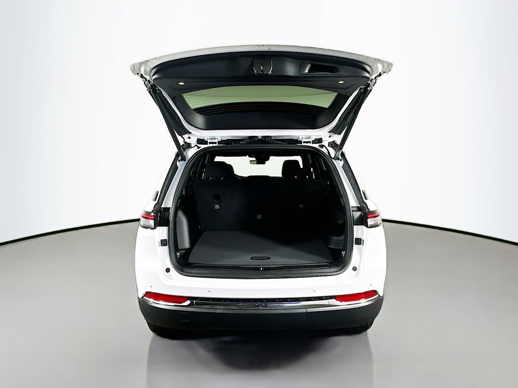 New 2026 Jeep Grand Cherokee Laredo X image 16