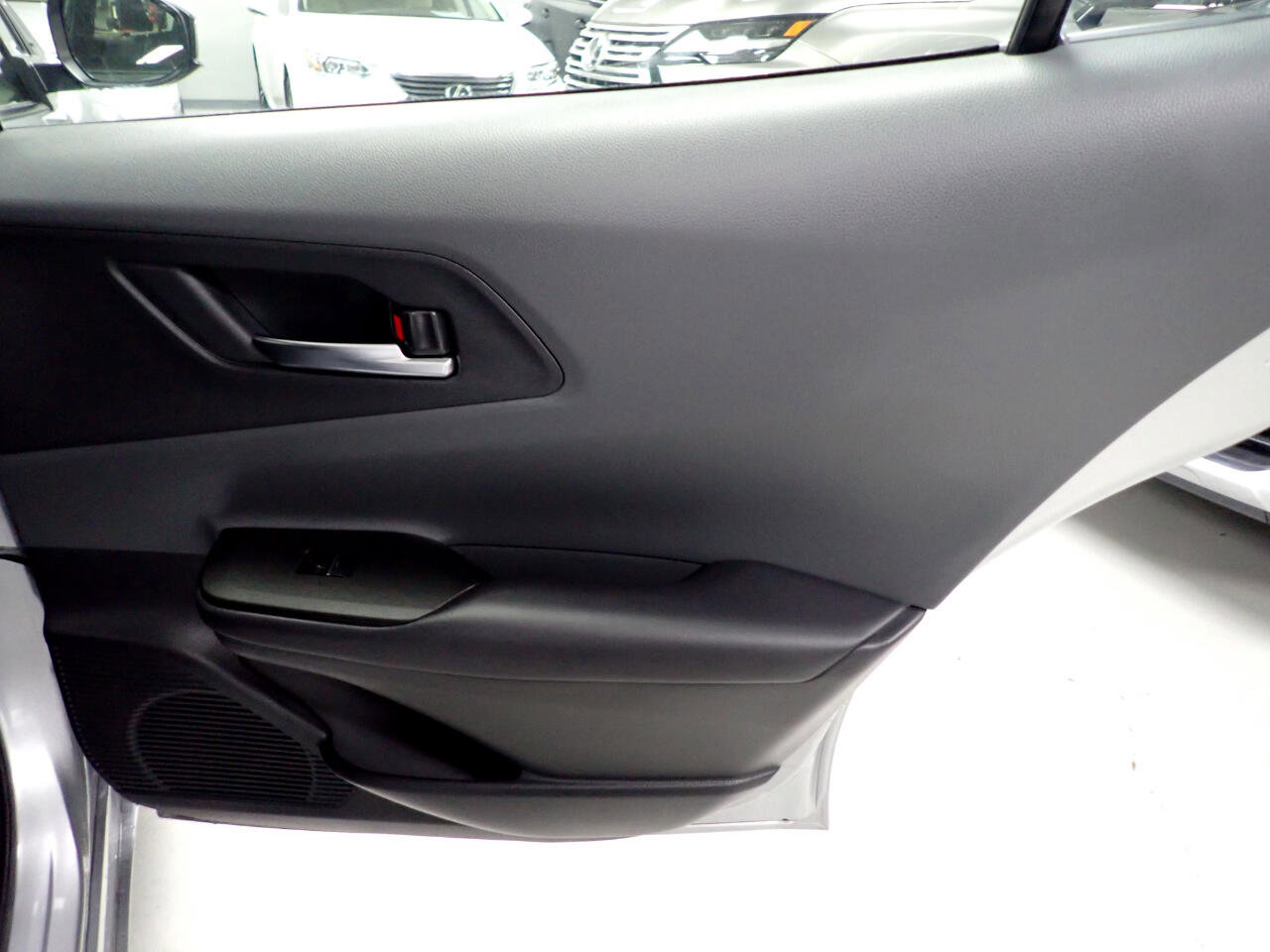 Used 2024 Toyota Prius XLE image 8
