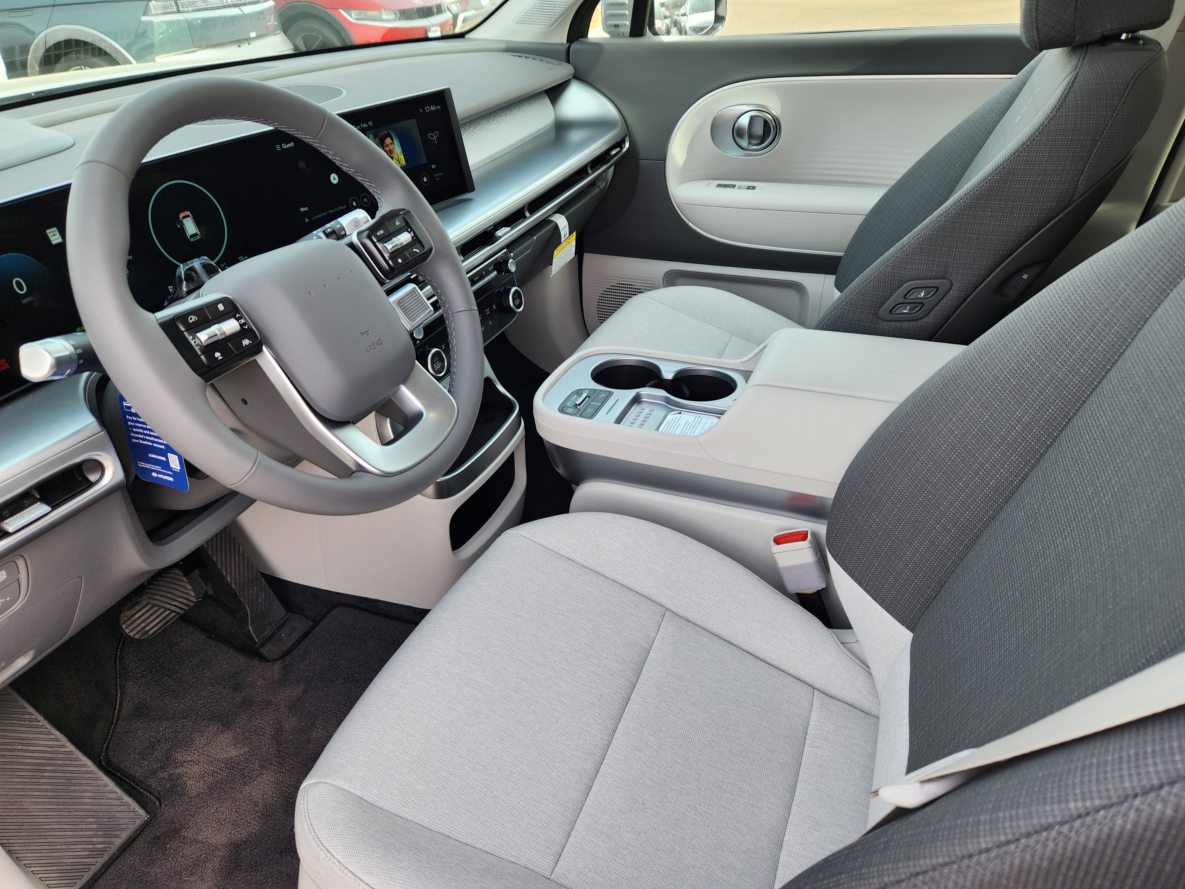New 2026 Hyundai Ioniq 9 SE image 8