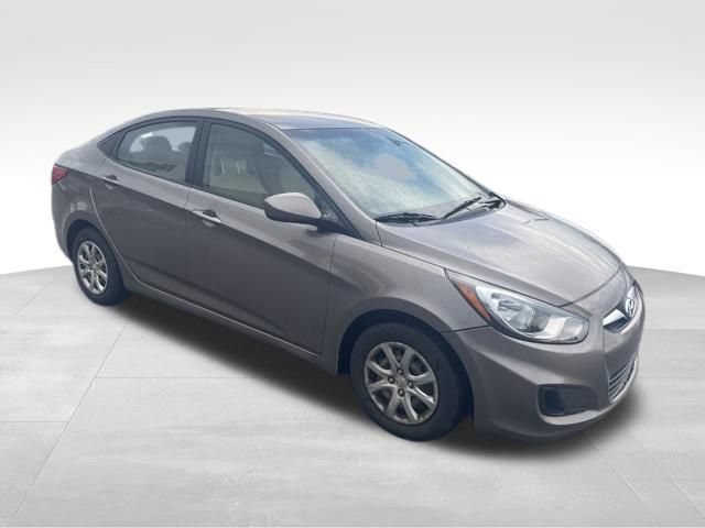 Used 2013 Hyundai Accent GLS FWD image 4