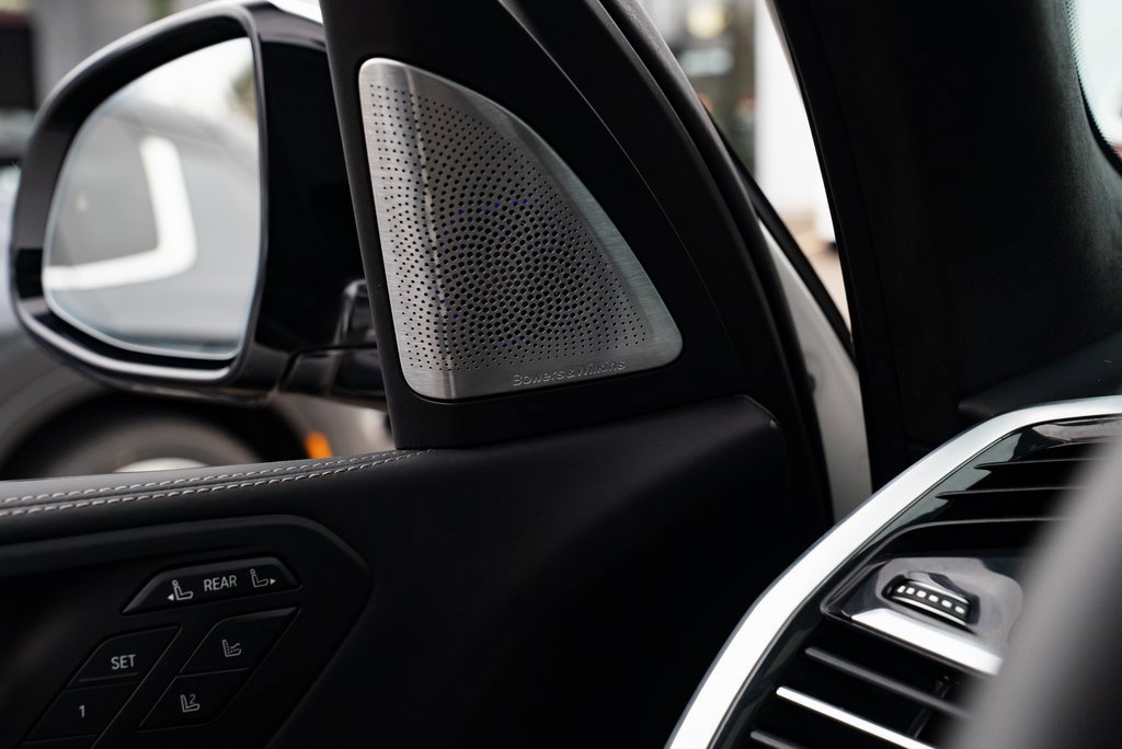 Used 2022 BMW X7 M50i image 19