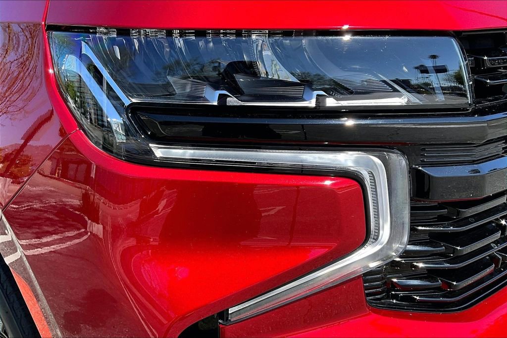 Used 2023 Chevrolet Tahoe RST w/ RST Performance Edition AWD/4WD image 25