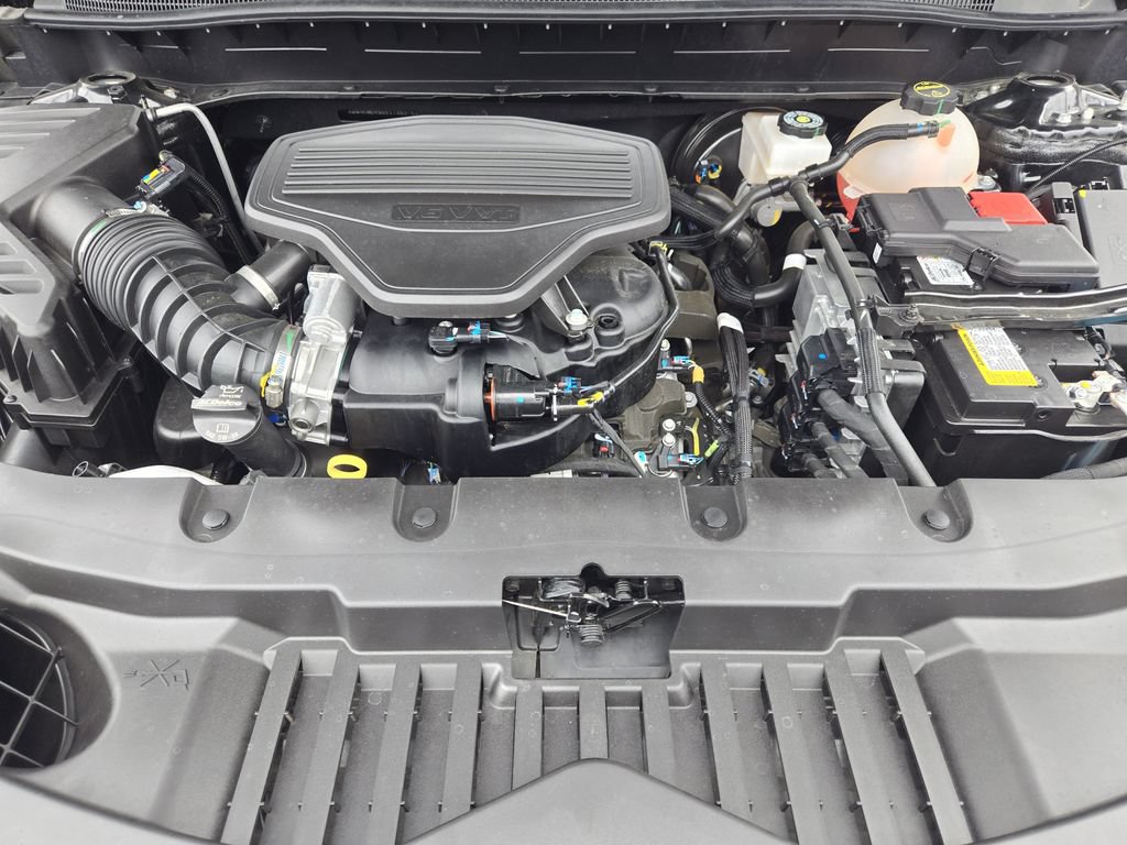 Used 2025 Chevrolet Blazer RS FWD image 31