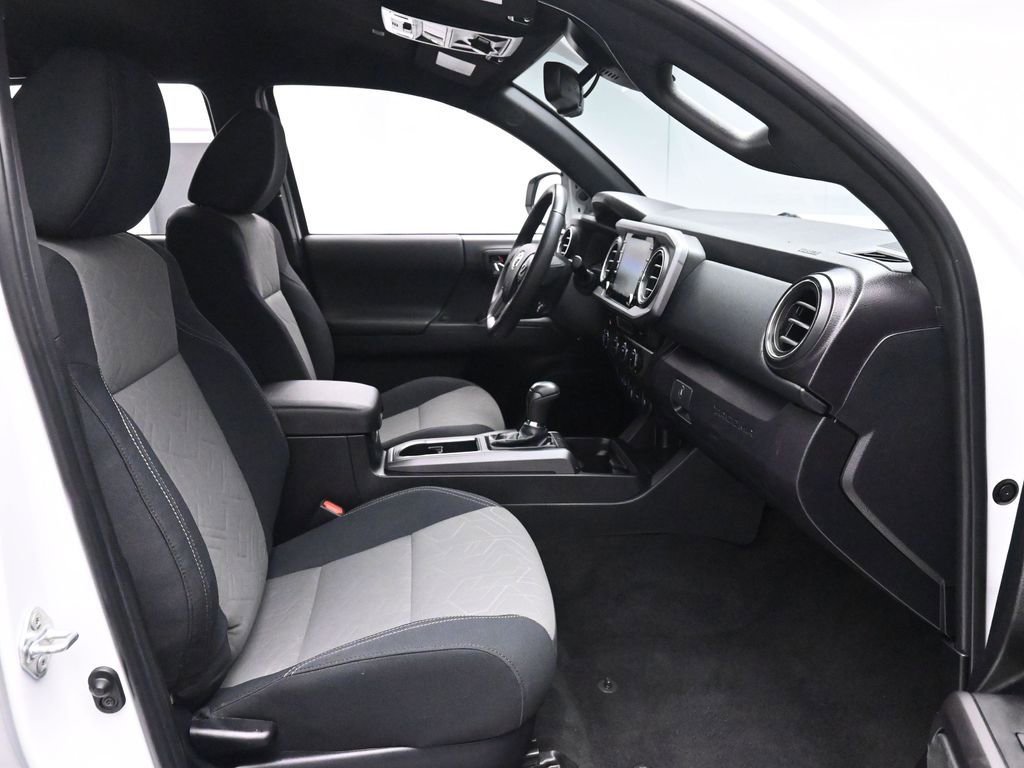 Used 2023 Toyota Tacoma TRD Off-Road w/ Technology Package image 21