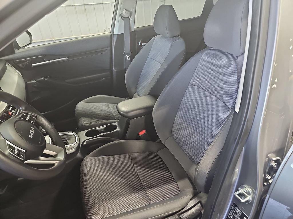 Used 2024 Kia Seltos LX AWD/4WD image 14