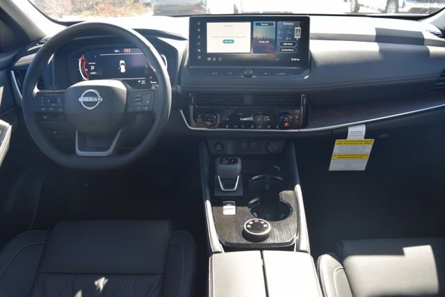 New 2026 Nissan Rogue Platinum image 11
