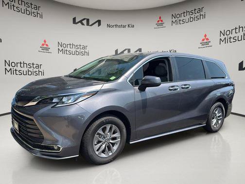 Used 2023 Toyota Sienna XLE