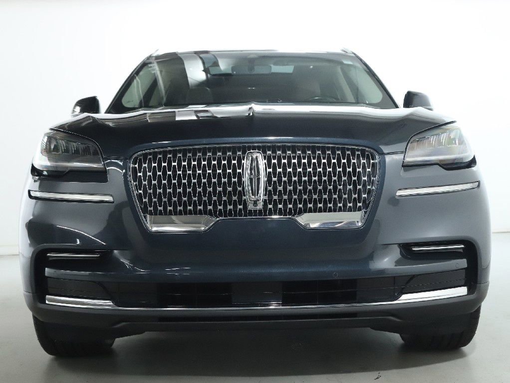 Certified 2023 Lincoln Aviator Reserve w/ Equipment Group 201A image 7