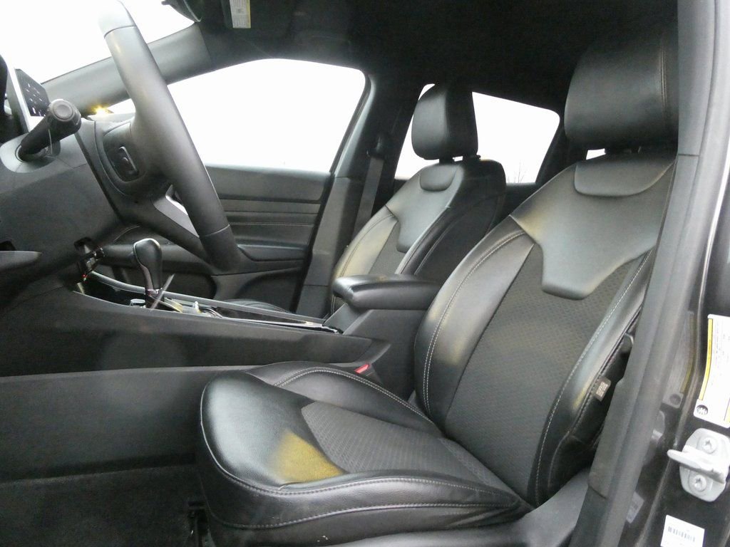 Used 2023 Jeep Compass Latitude AWD/4WD image 31