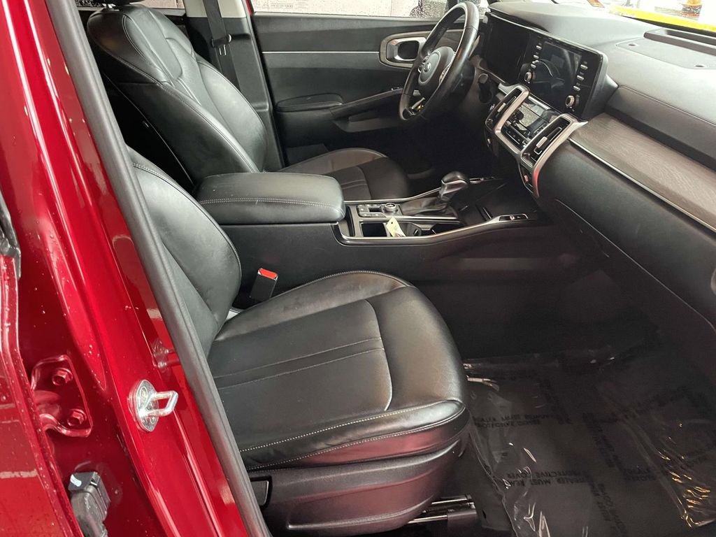 Used 2021 Kia Sorento EX image 46