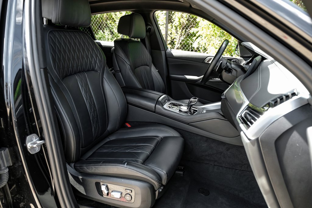 Used 2023 BMW X6 xDrive40i w/ M Sport Package image 41