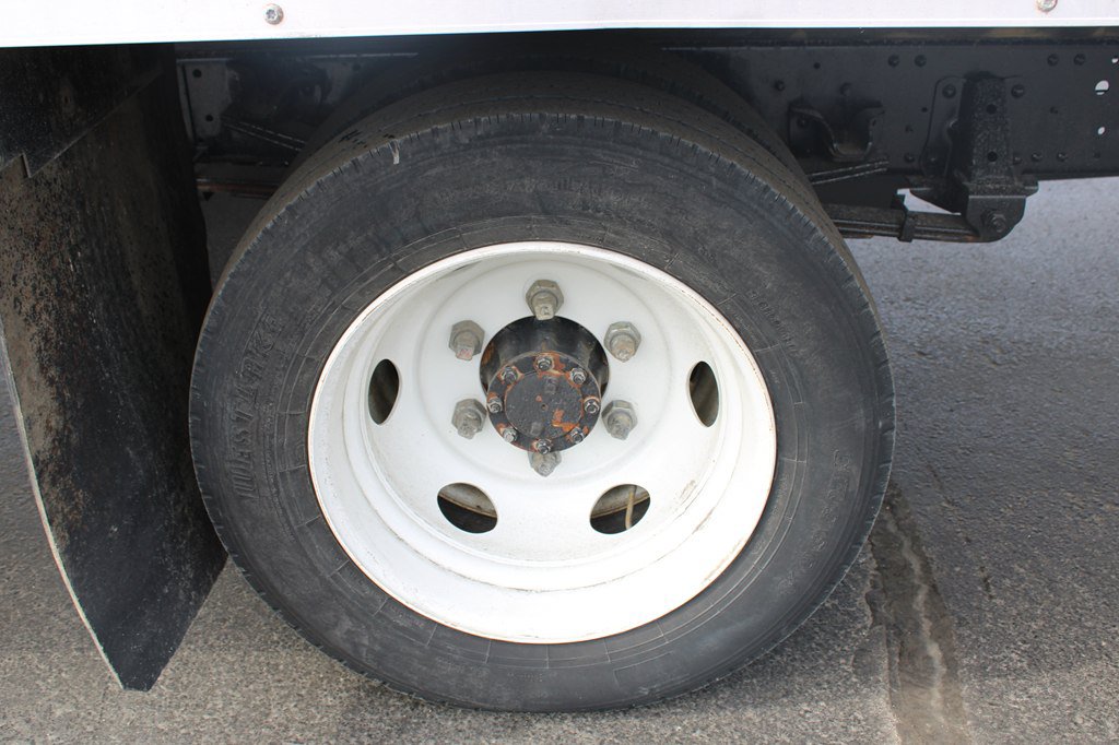 Used 2019 Isuzu NPR RWD image 28