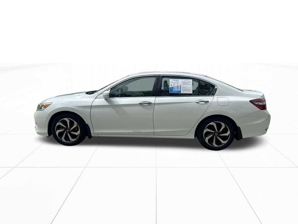 Used 2016 Honda Accord EX image 5