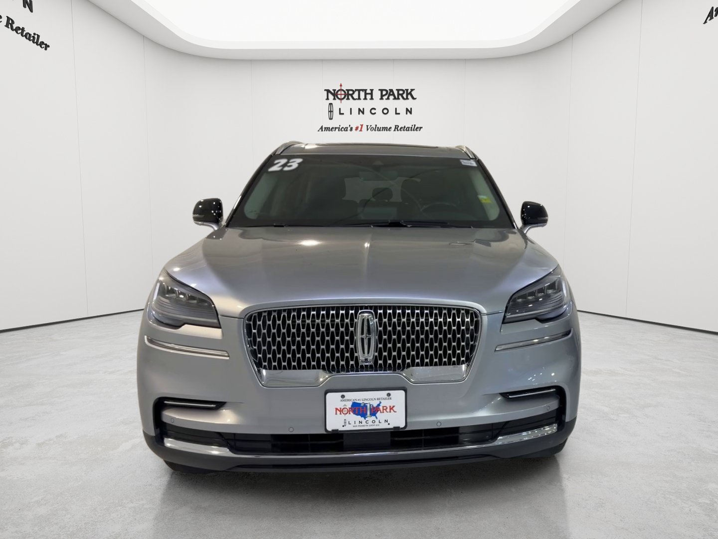 Used 2023 Lincoln Aviator Reserve RWD image 8