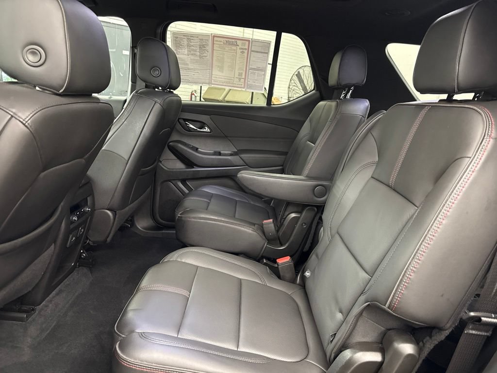 Used 2022 Chevrolet Traverse RS AWD/4WD image 12