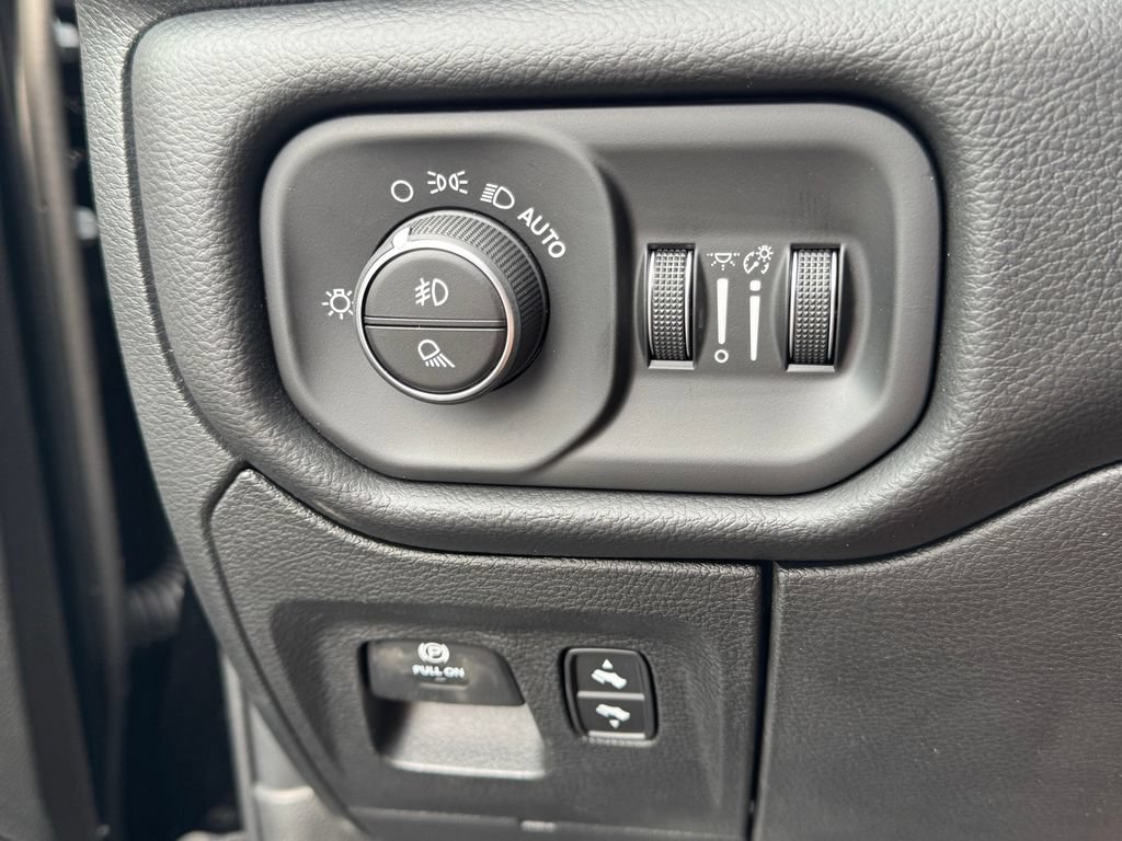 New 2027 RAM 1500 Laramie w/ Night Edition AWD/4WD image 28