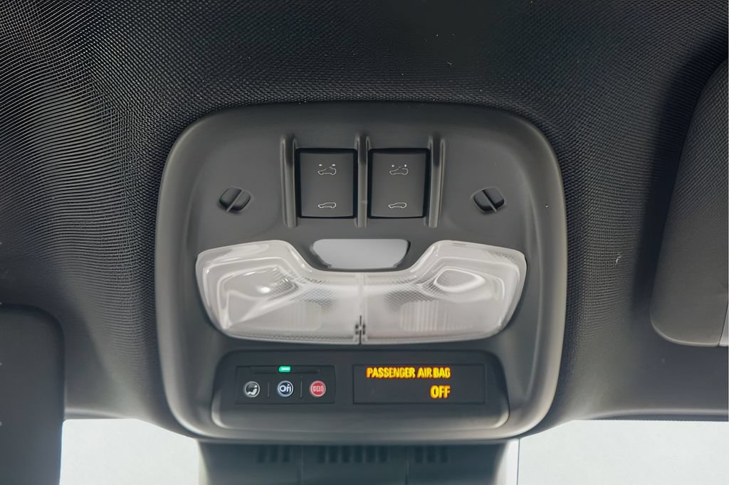New 2026 GMC Canyon AT4 w/ Technology Plus Package AWD/4WD image 22