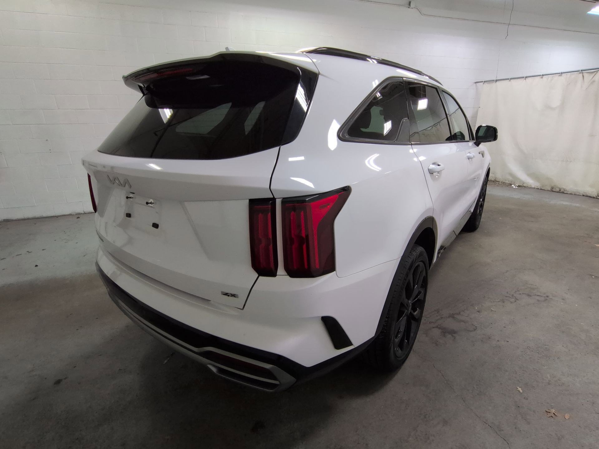 Used 2023 Kia Sorento SX image 3