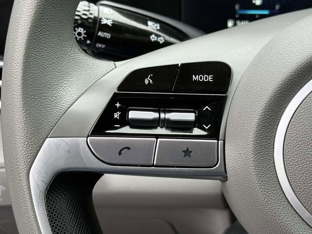 Used 2024 Hyundai Elantra SEL image 19