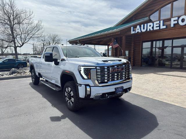Used 2024 GMC Sierra 3500 Denali w/ Denali Reserve Package AWD/4WD image 2