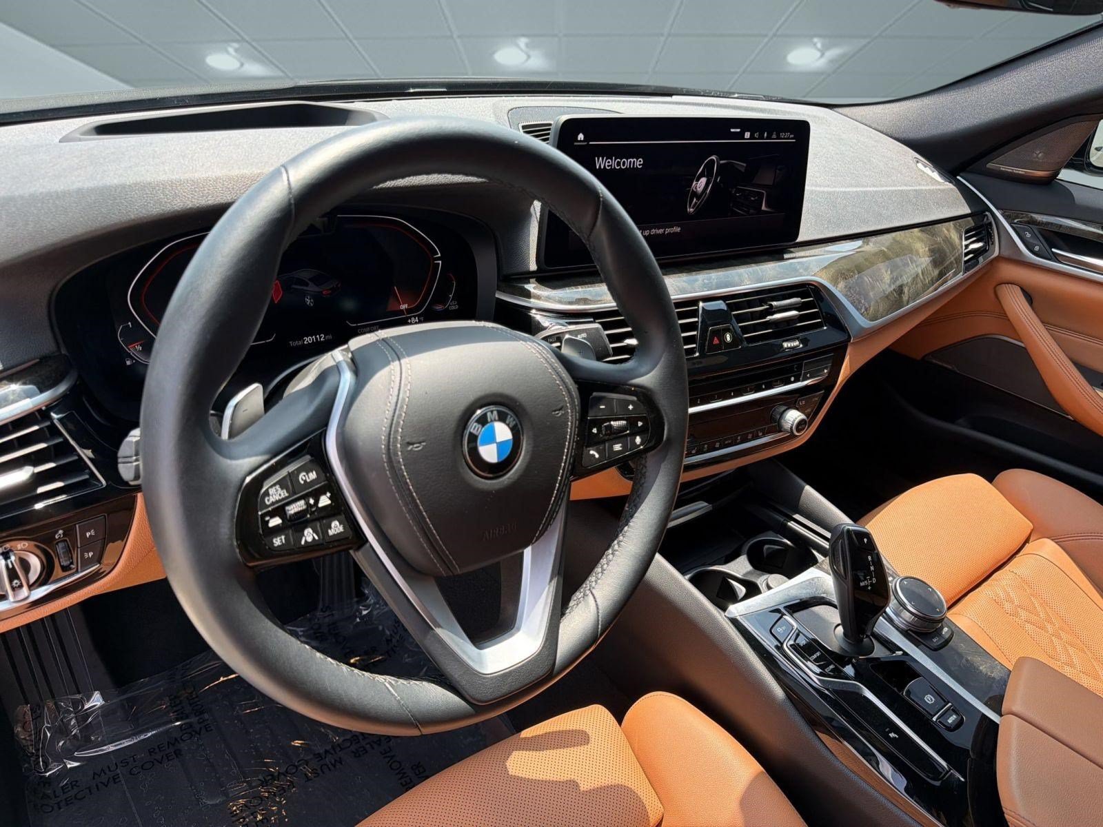 Used 2023 BMW 540i w/ Premium Package RWD image 28