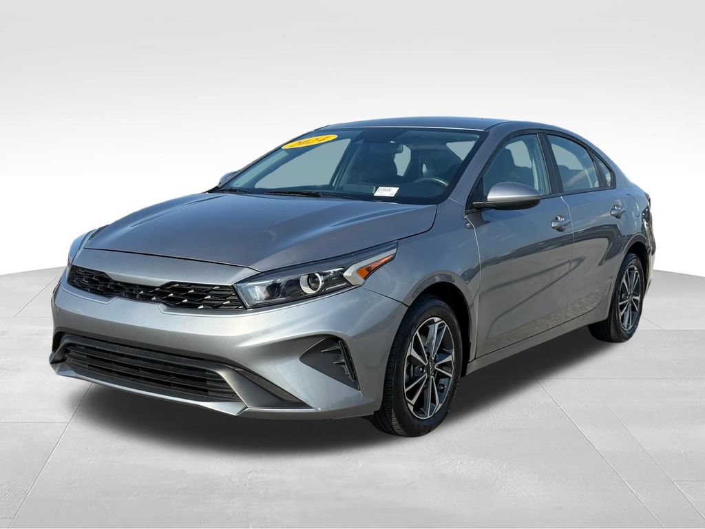 Used 2024 Kia Forte LXS FWD 360° Tour