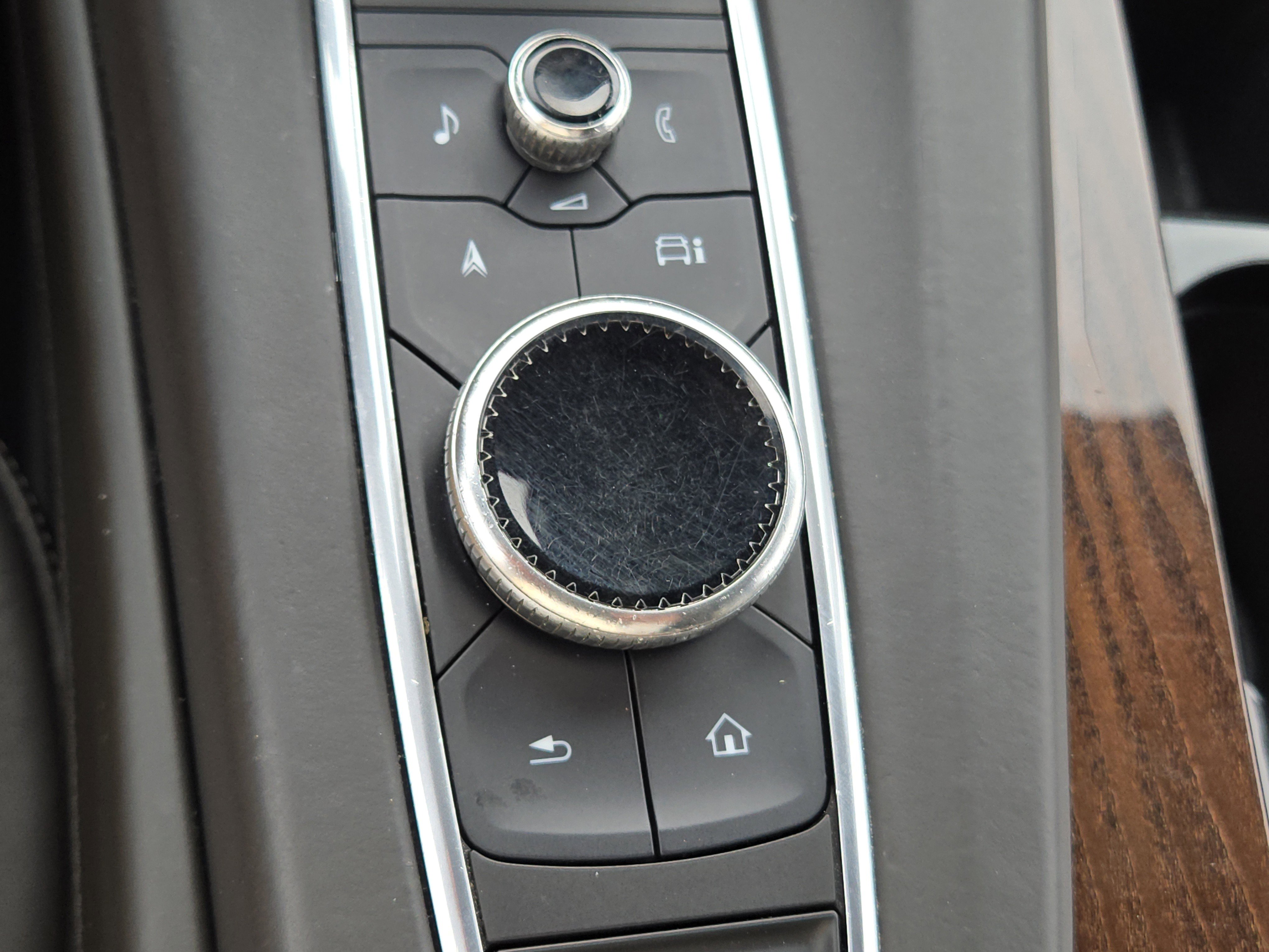 Used 2022 Cadillac Escalade Sport Platinum image 33