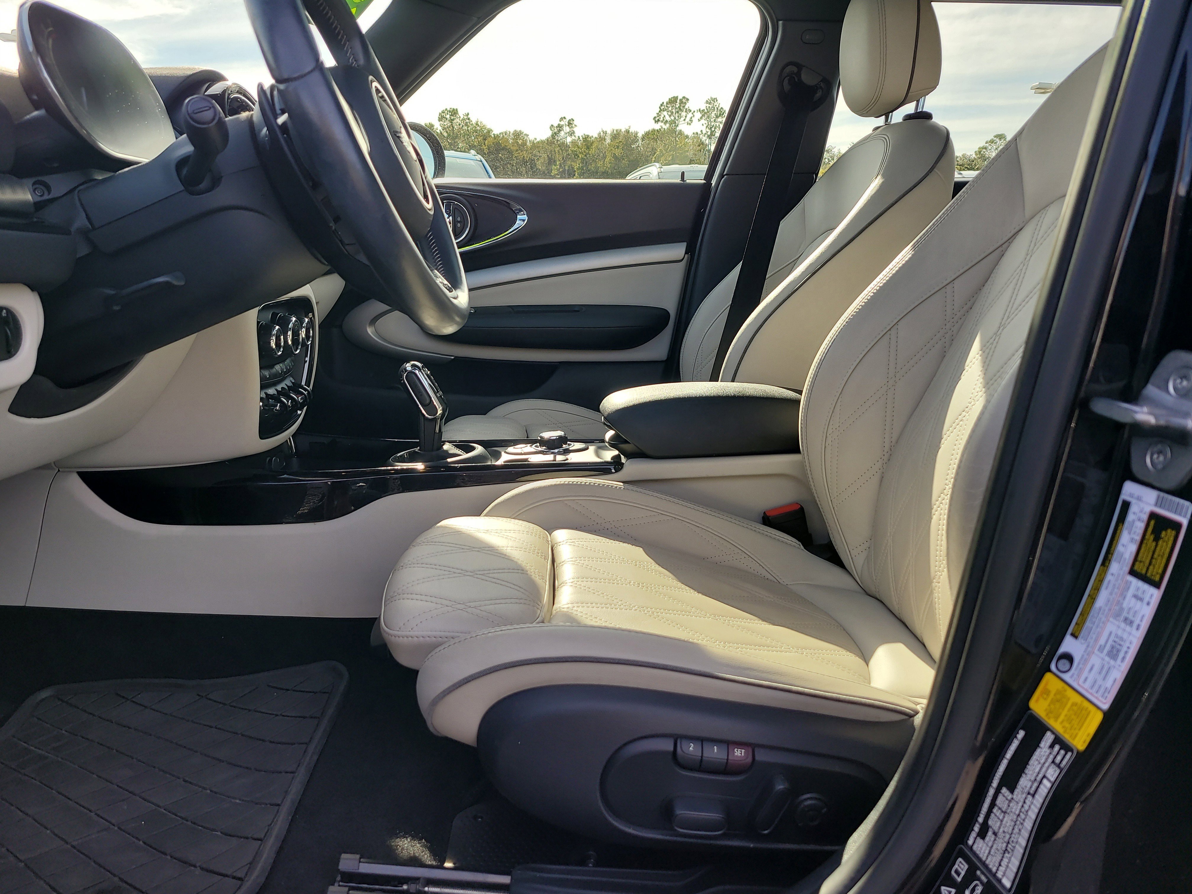 Used 2023 MINI Cooper Clubman S image 17