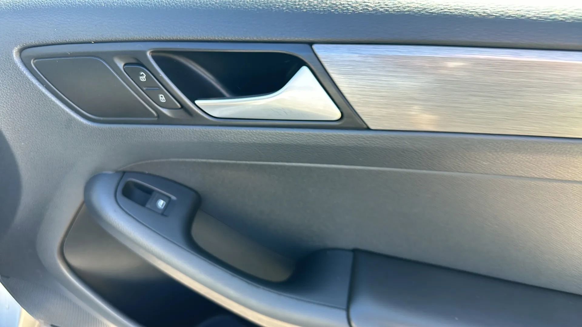 Used 2015 Volkswagen Jetta TDI S FWD image 14