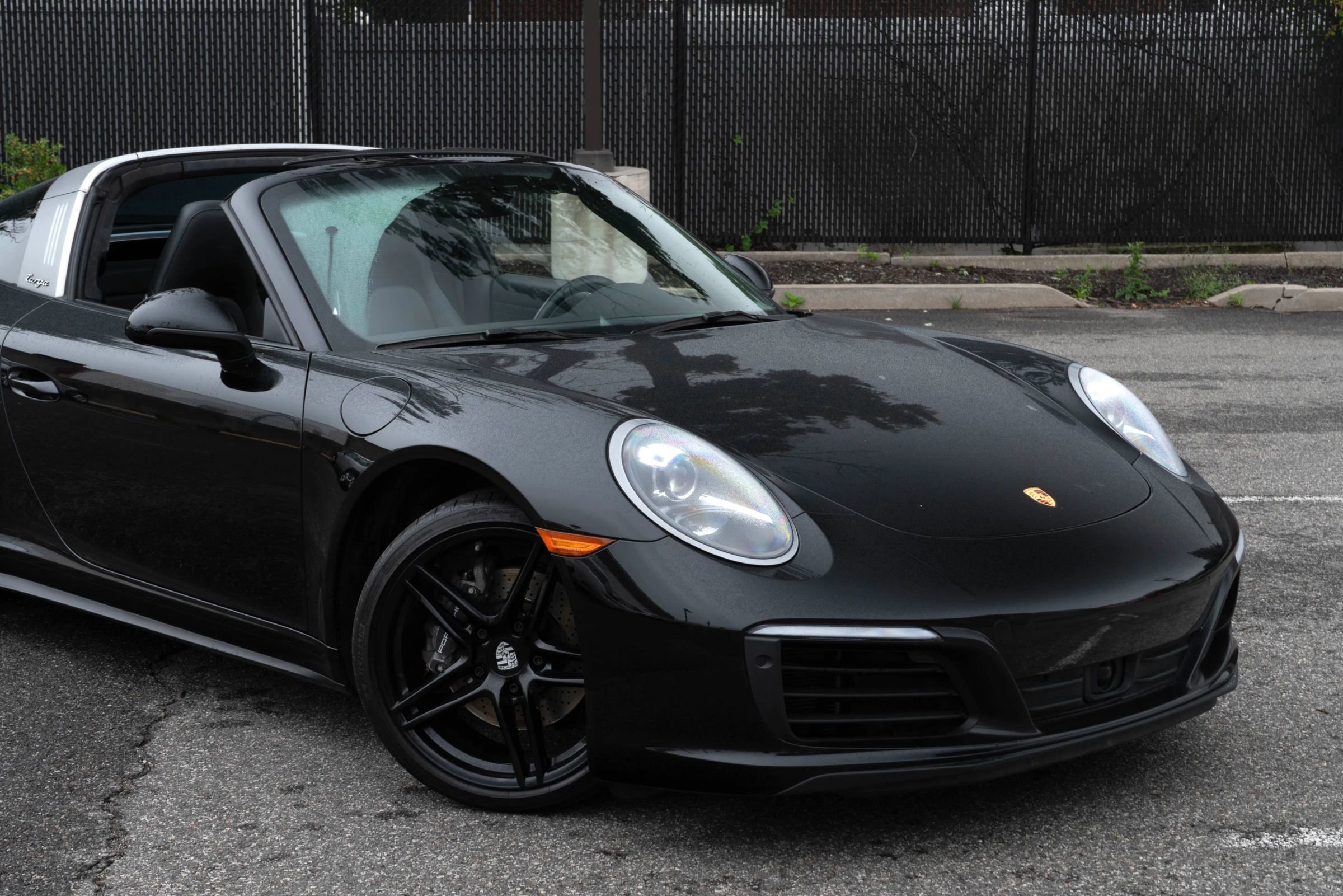Used 2018 Porsche 911 Targa 4 image 9