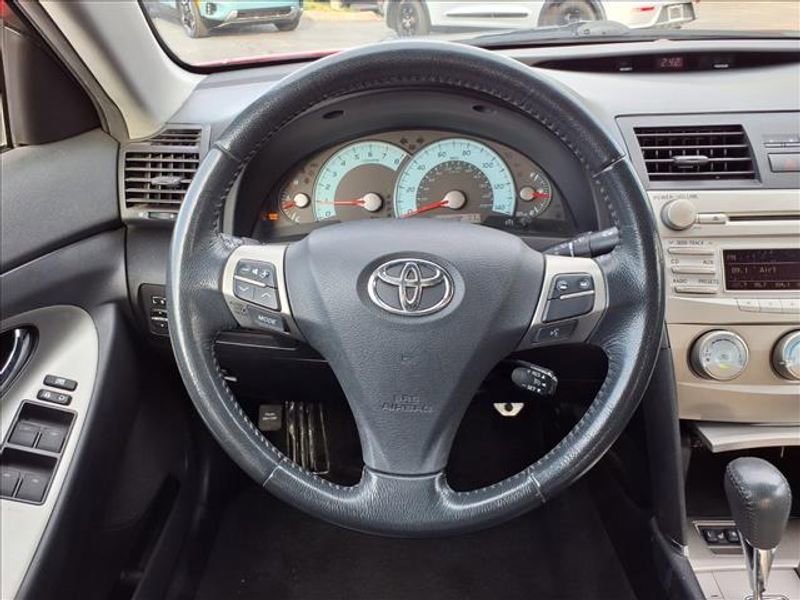 Used 2010 Toyota Camry SE image 14