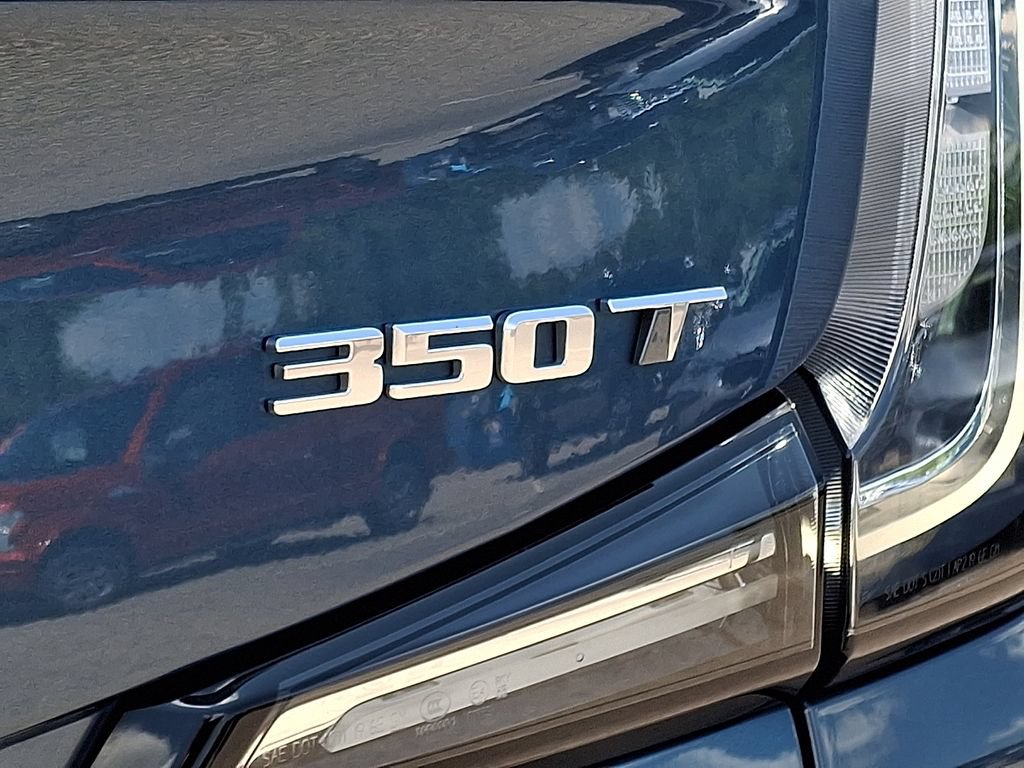 Used 2024 Cadillac XT4 Sport w/ Cold Weather Package AWD/4WD image 33