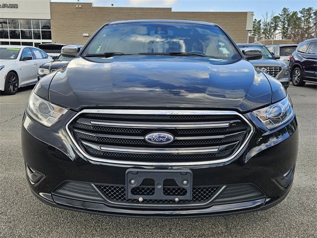 Used 2019 Ford Taurus Limited image 2