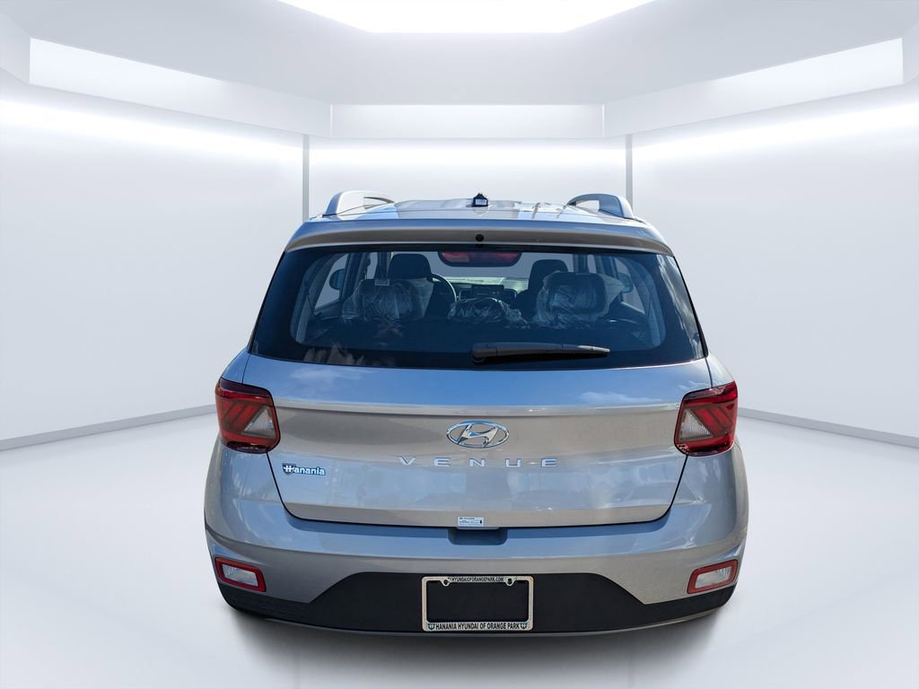 New 2026 Hyundai Venue SEL FWD image 4