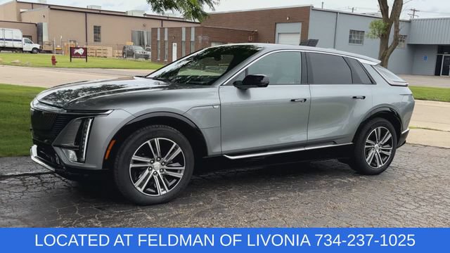 Used 2024 Cadillac Lyriq Luxury AWD/4WD image 4