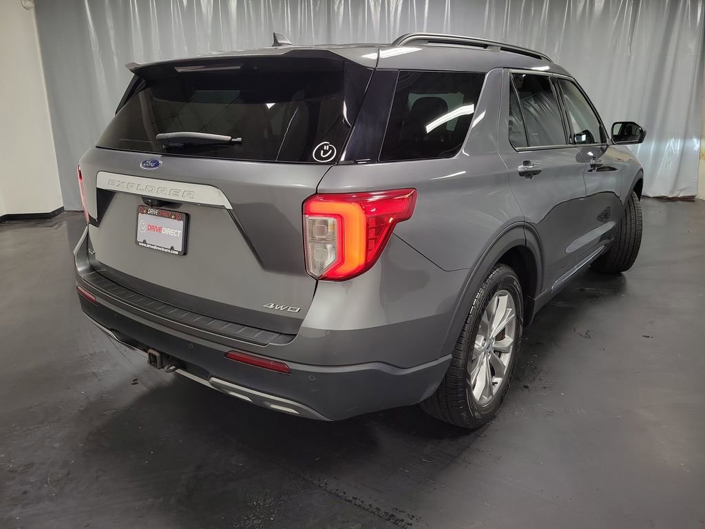 Used 2021 Ford Explorer XLT w/ Equipment Group 202A AWD/4WD image 8