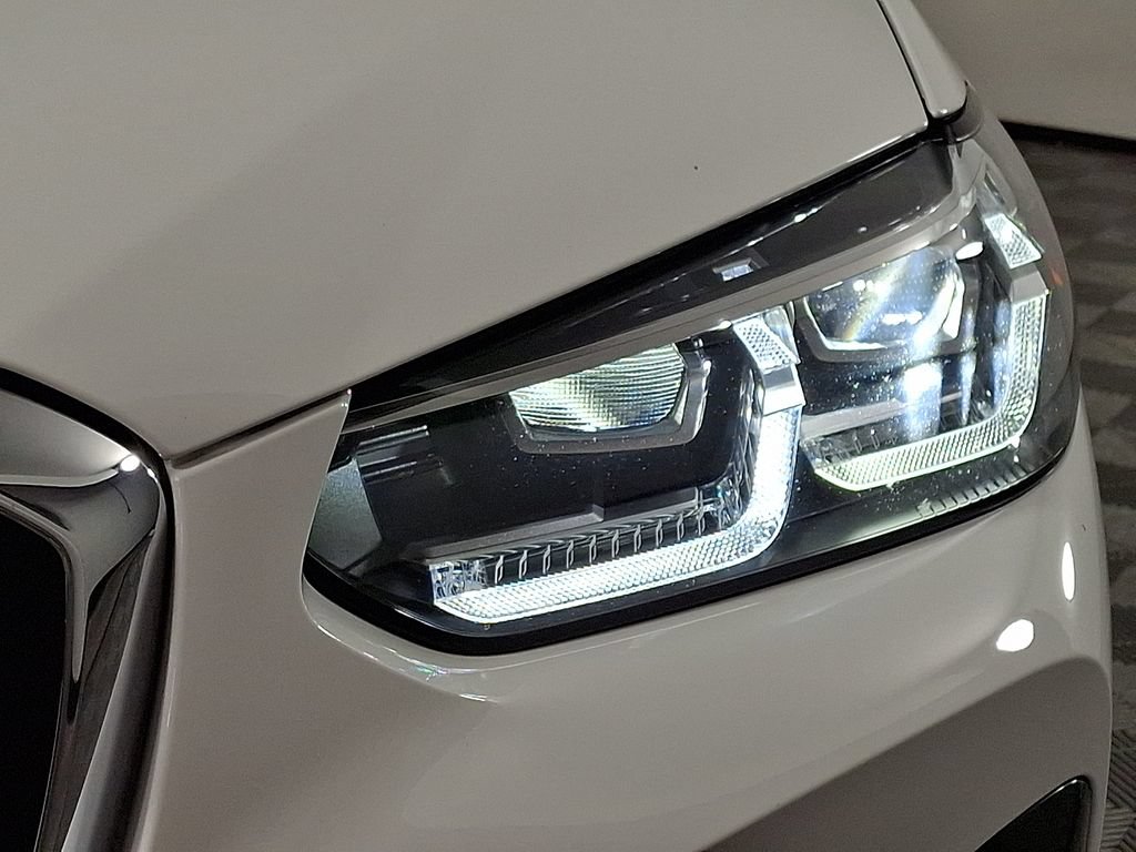 Used 2022 BMW X4 M40i w/ Premium Package AWD/4WD image 12