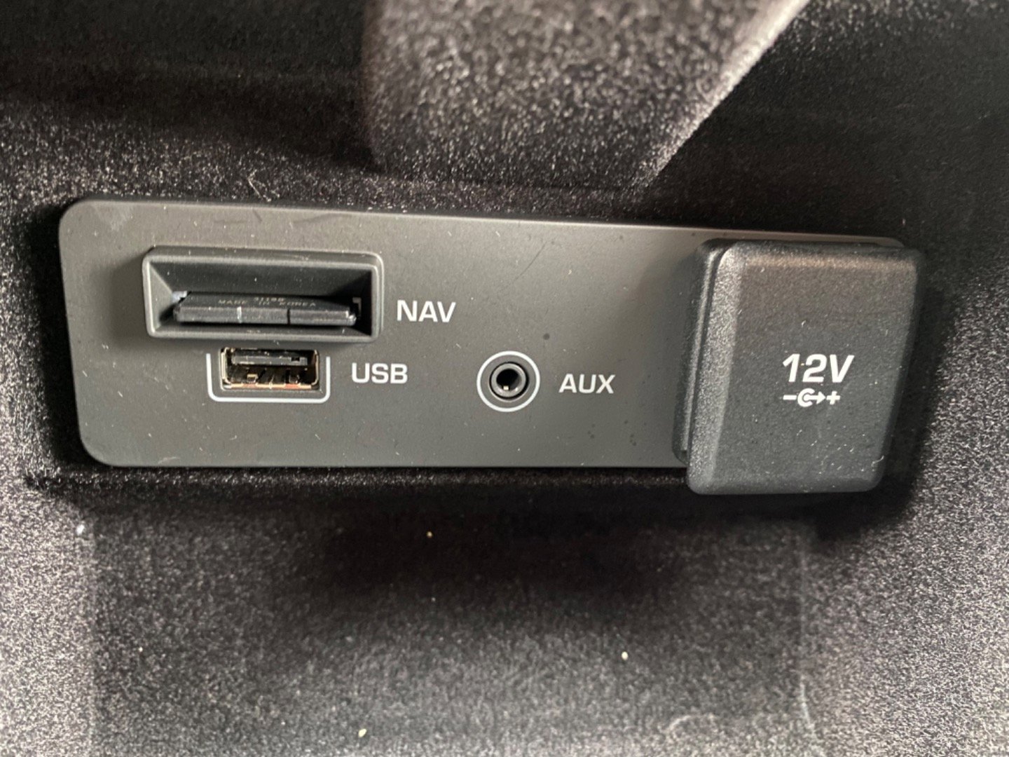 Used 2019 Land Rover Discovery Sport HSE image 20