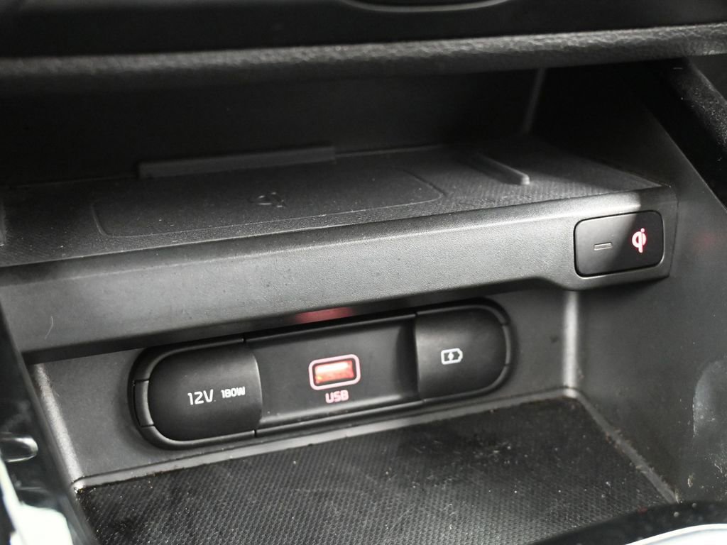 Used 2022 Kia Soul EX image 25