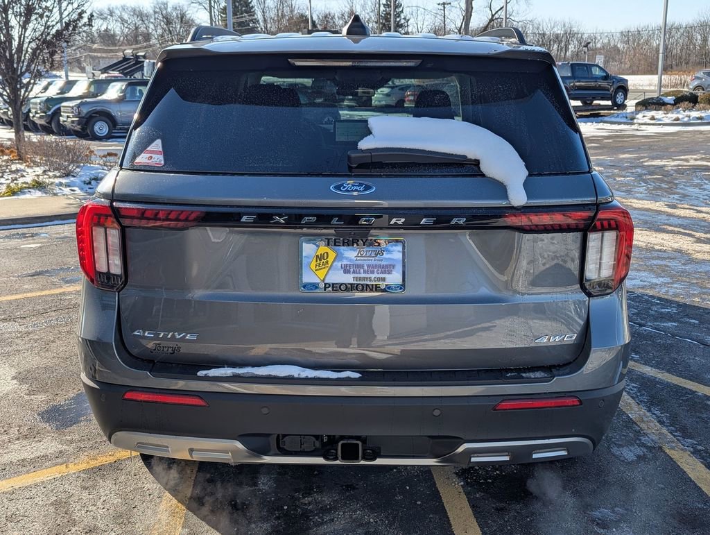 New 2026 Ford Explorer Active w/ Active Comfort Package image 4