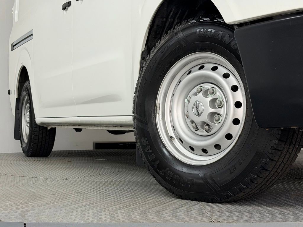 Used 2019 Nissan NV 3500 S RWD image 11