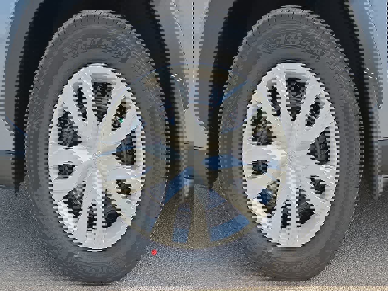 New 2026 Toyota Corolla Cross L image 12