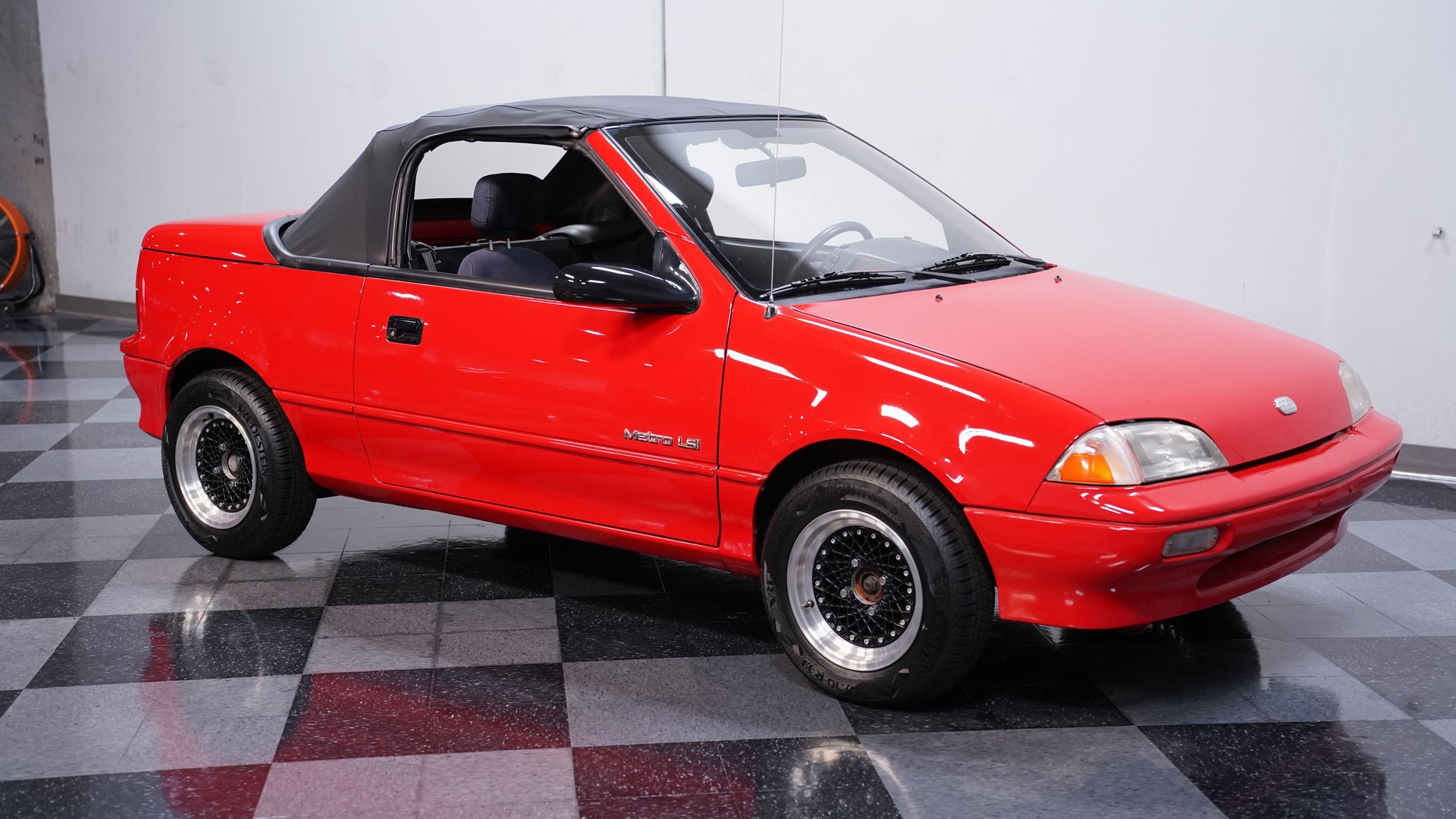 Used 1991 Geo Metro LSi image 13