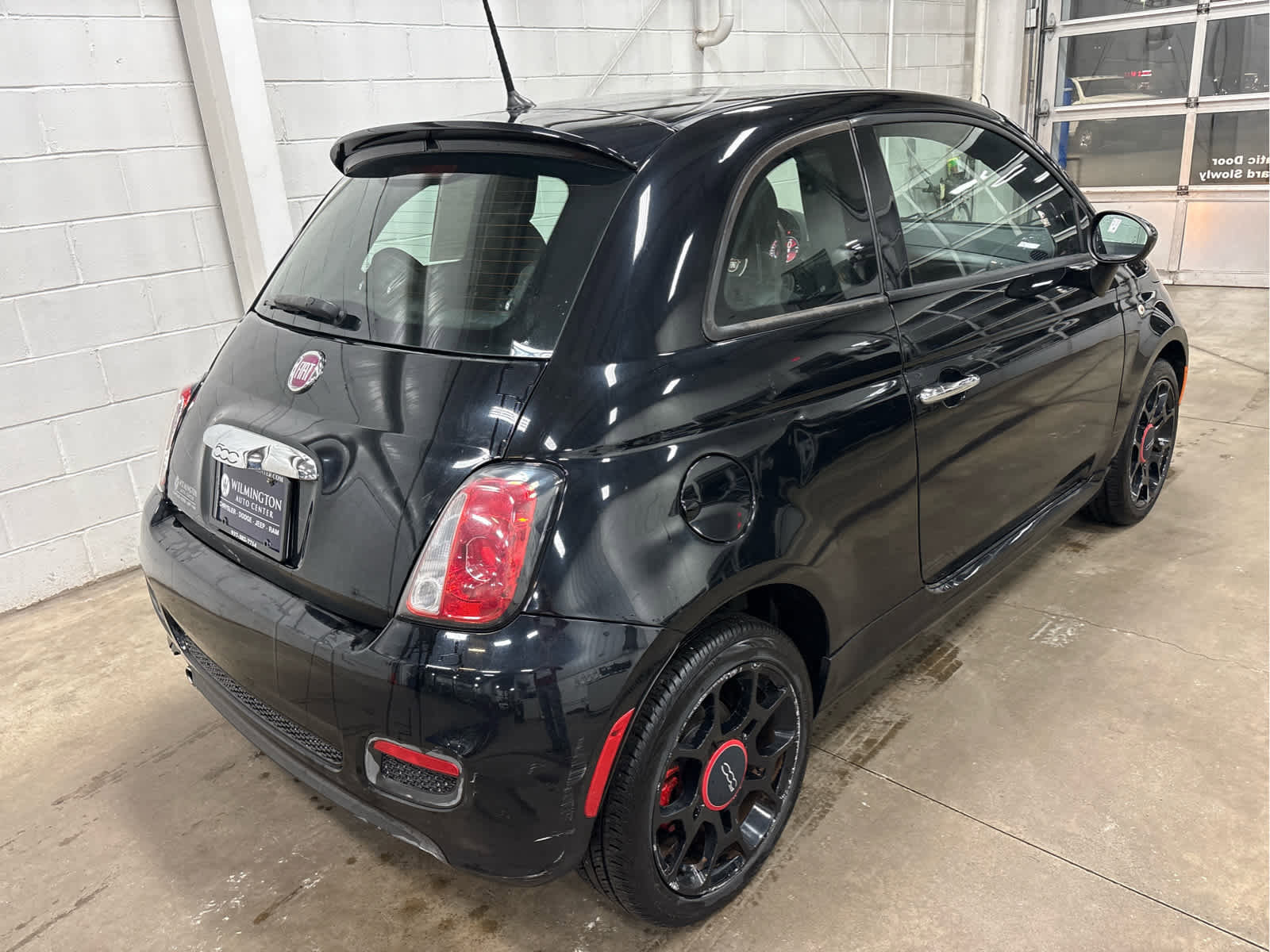 Used 2015 FIAT 500 Sport w/ Sport Appearance Group image 5