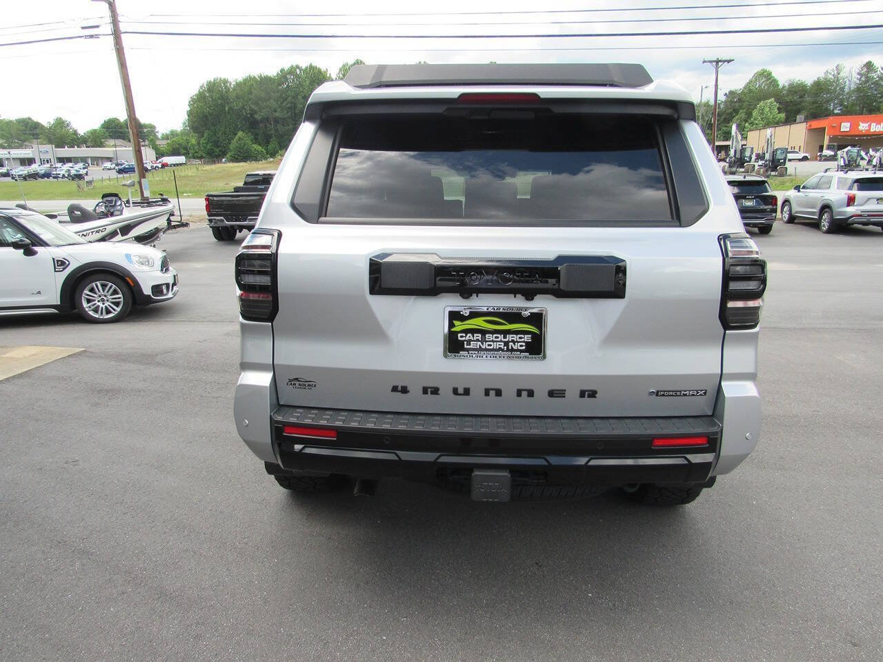 Used 2025 Toyota 4Runner Platinum AWD/4WD image 5