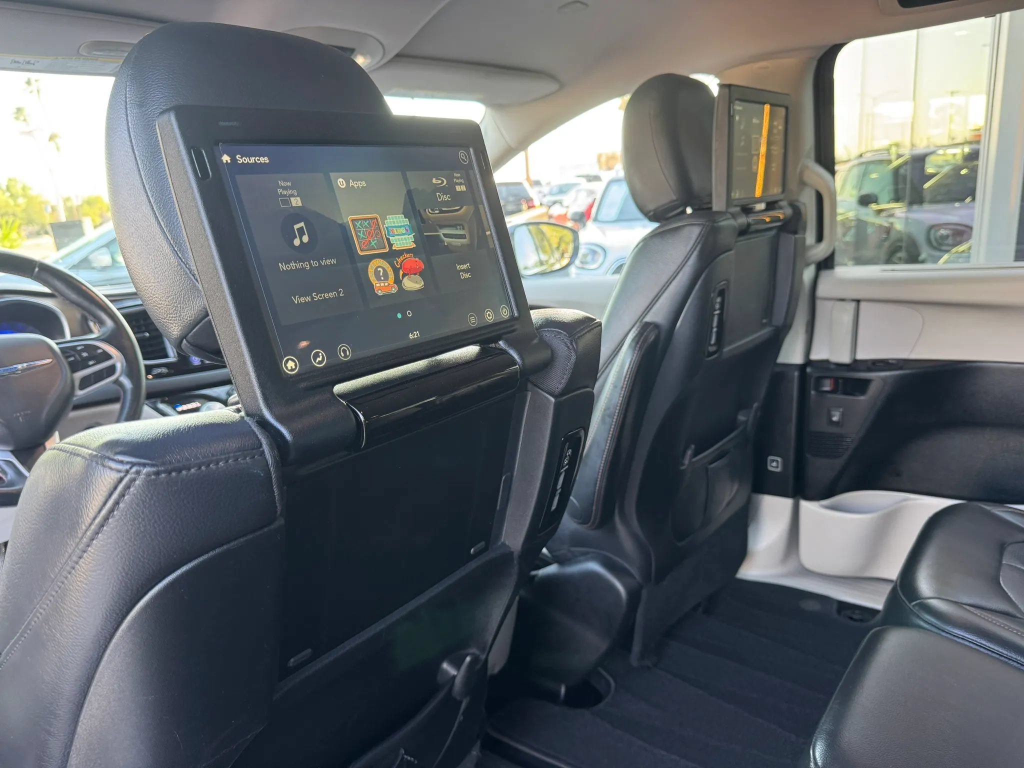 Used 2017 Chrysler Pacifica Touring-L Plus FWD image 30